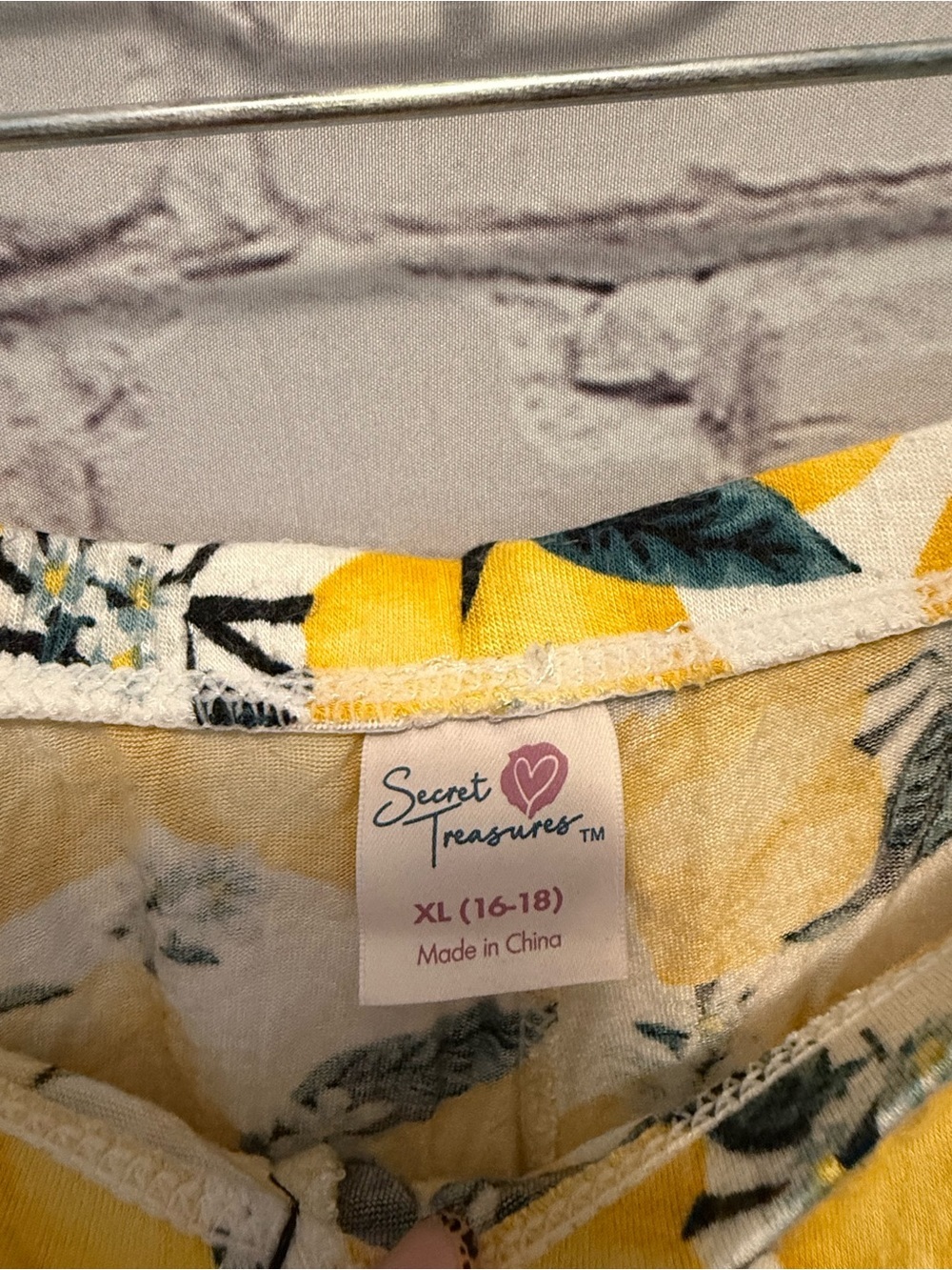 Secret Treasures Pajamas Yellow Lemon-Print Short Sleeve Top and Shorts - Picture 7 of 7